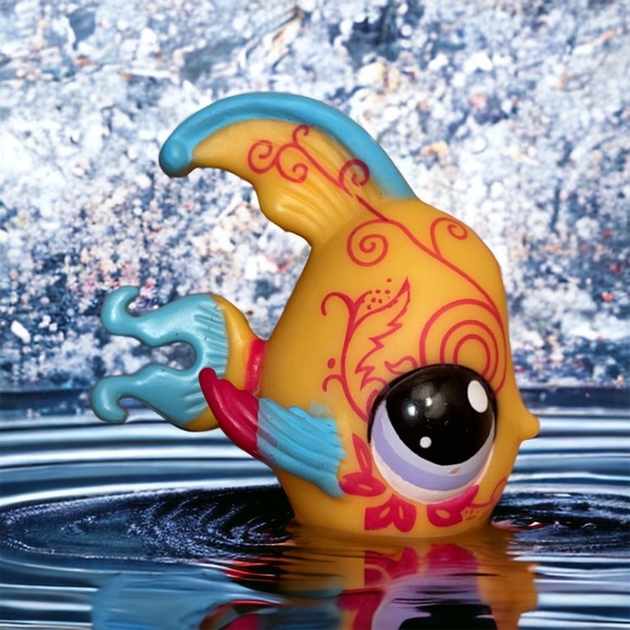 littlest pet shop # 1355 orange & blue colorful goldfish fish postcard pets - Picture 1 of 5